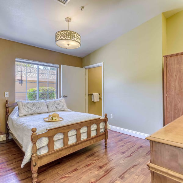 Resident bedroom at Pacifica Senior Living Tucson in Tucson, Arizona