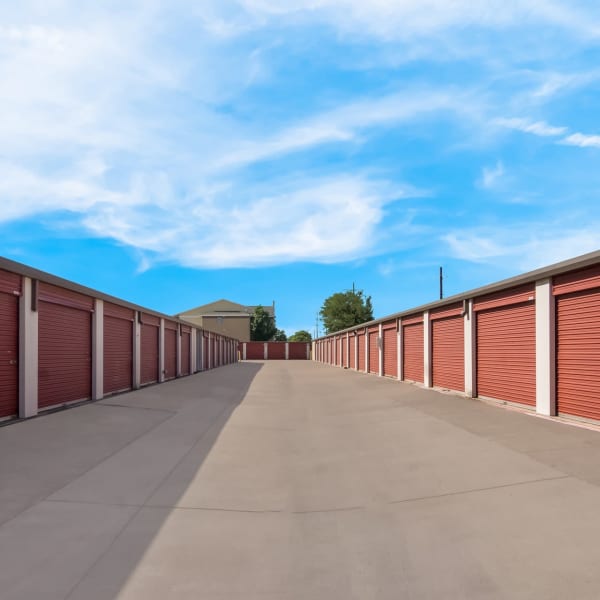Climate-controlled outdoor units at StorQuest Self Storage in Dallas, Texas
