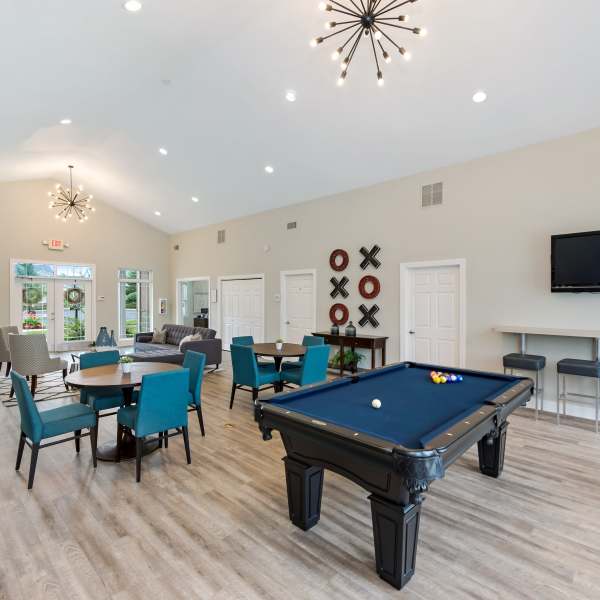 View Amenities offered at Cumberland Pointe in Noblesville, Indiana