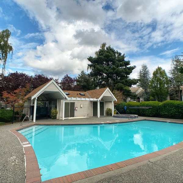Pool at Windstone in Everett, Washington