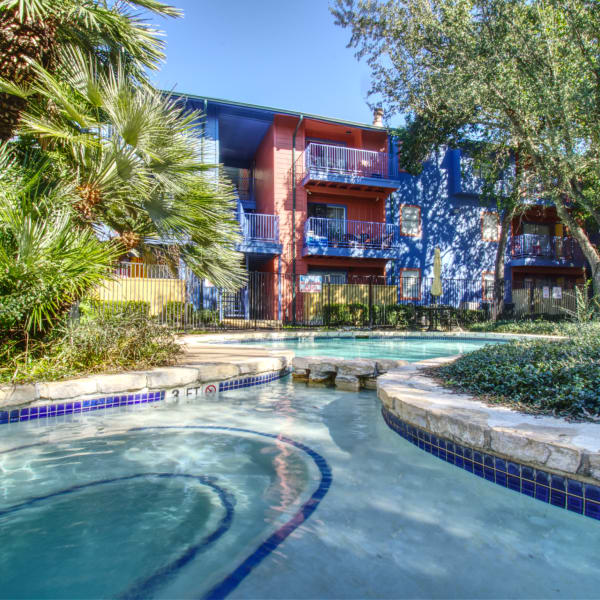 SunBlossom Mountain offers a wide variety of amenities in Houston, Texas