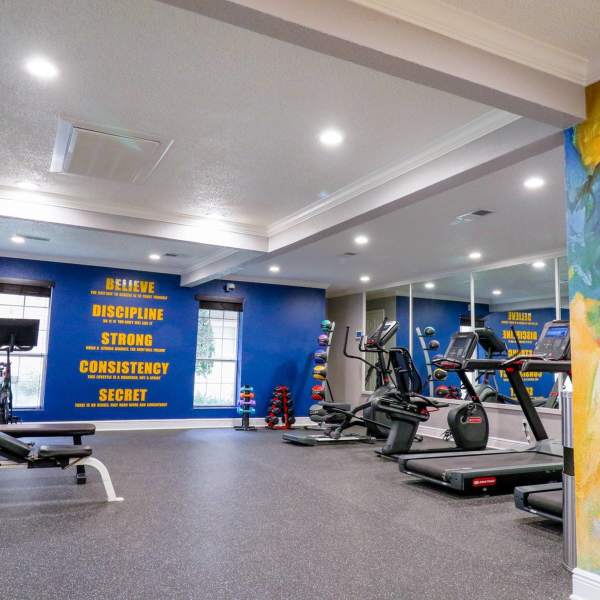 SunBlossom at Woodlake offers a wide variety of amenities in Houston, Texas
