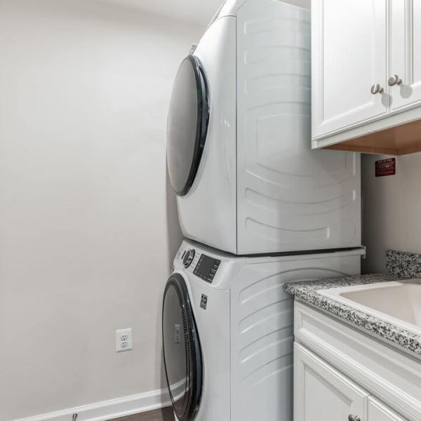 Dorsey Overlook offers a wide variety of amenities in Ellicott City, Maryland