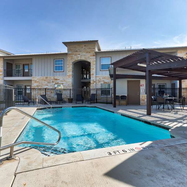 Sidney Baker Apartments offers a wide variety of amenities in Kerrville, Texas