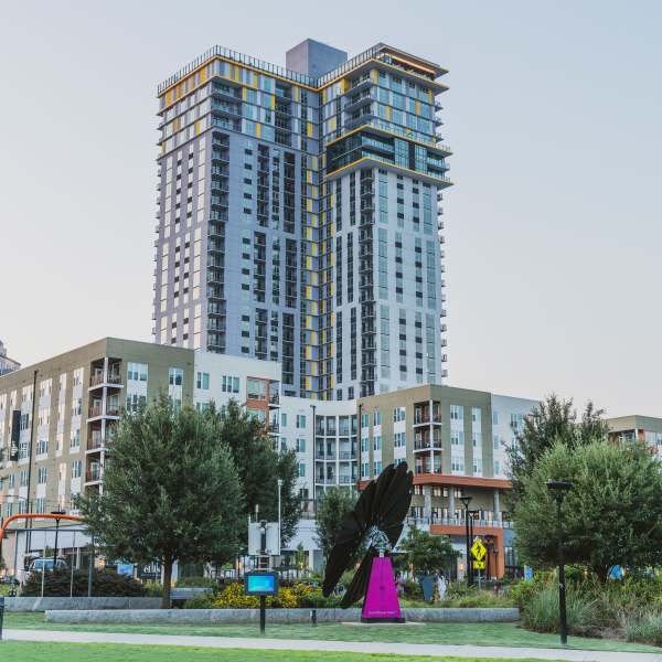 Uptown Charlotte, NC Apartments for Rent in Mecklenburg County The Ellis