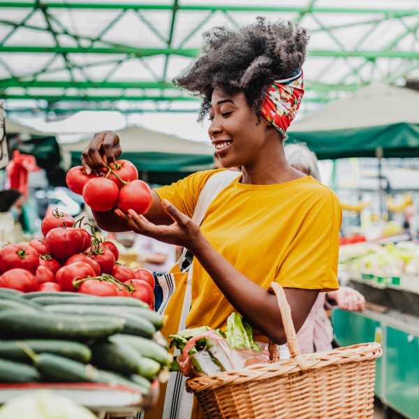 Woman with her daughter on the couch at The Abbey at Jones Road in Houston, Texas