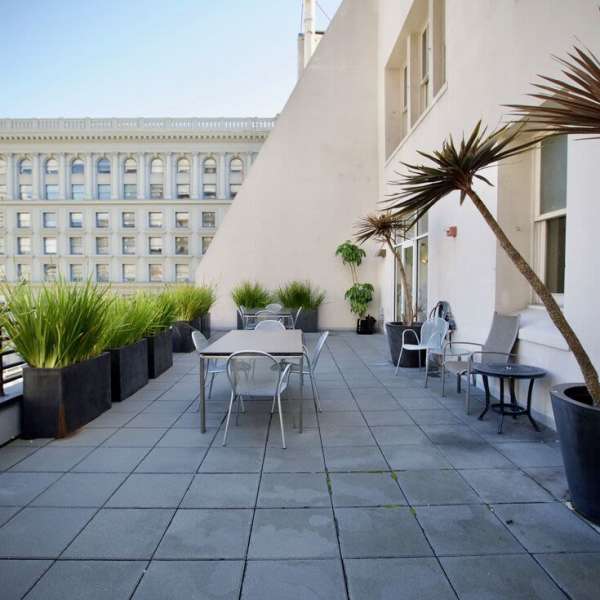 The Lofts at One Powell offers a wide variety of amenities in San Francisco, California