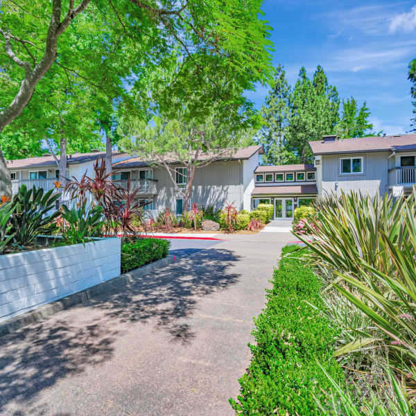 Country Club Village offers a wide variety of amenities in Rohnert Park, California