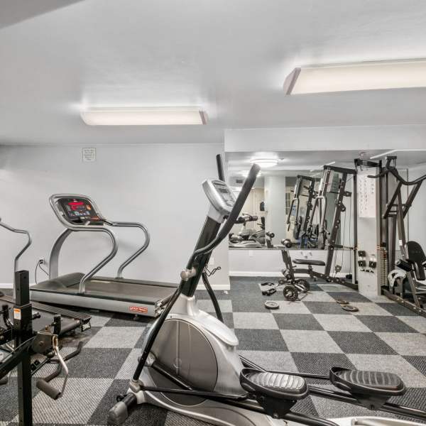 Lake Lucerne Towers offers a wide variety of amenities in Orlando, Florida