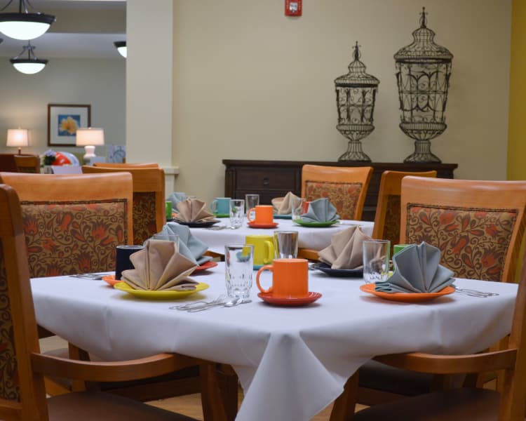 Avenir Memory Care At Little Rock Ar Senior Living Dining Room At Avenir Memory Care Little Rock In Ar