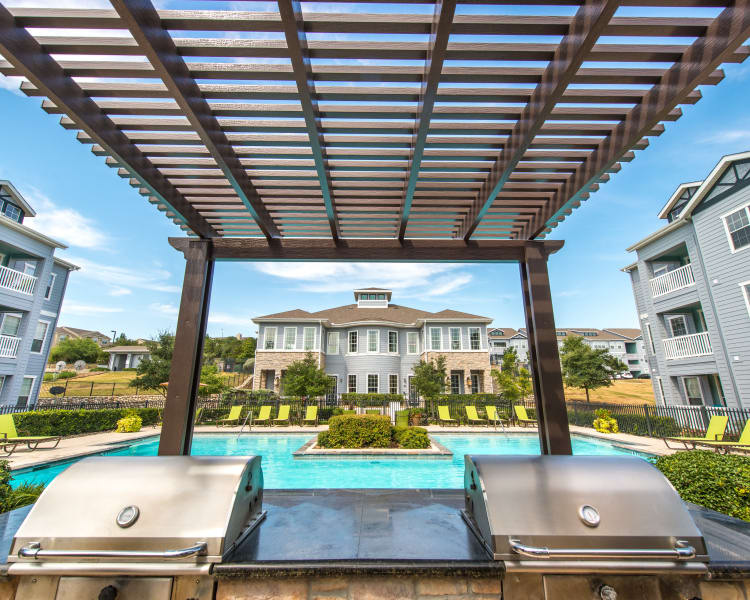 Apartments With High Ceilings Amenities At Archer Stone