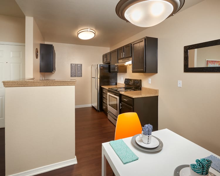 Aurora Co Apartments For Rent Crossroads At City Center