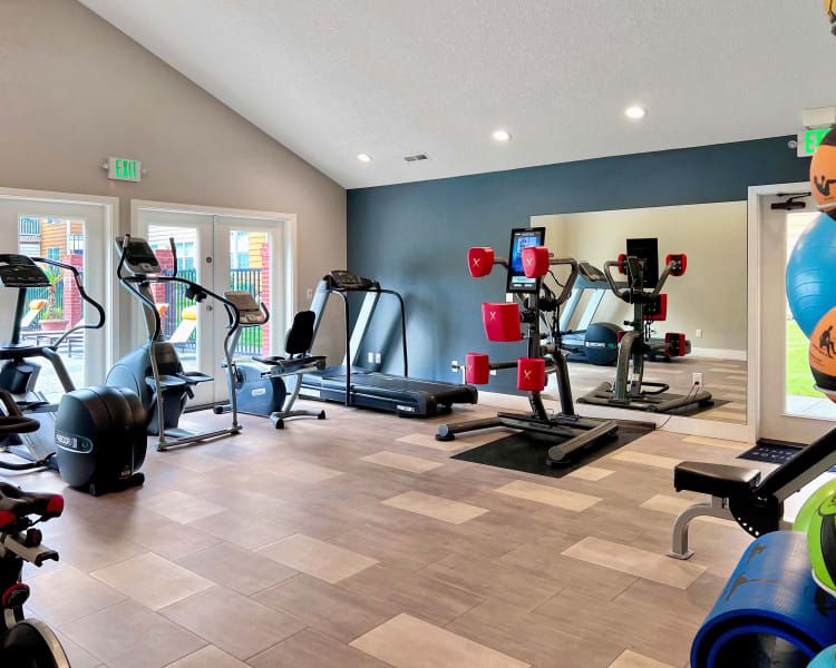 Click to see our amenities at Carriage Park Apartments in Vancouver, Washington