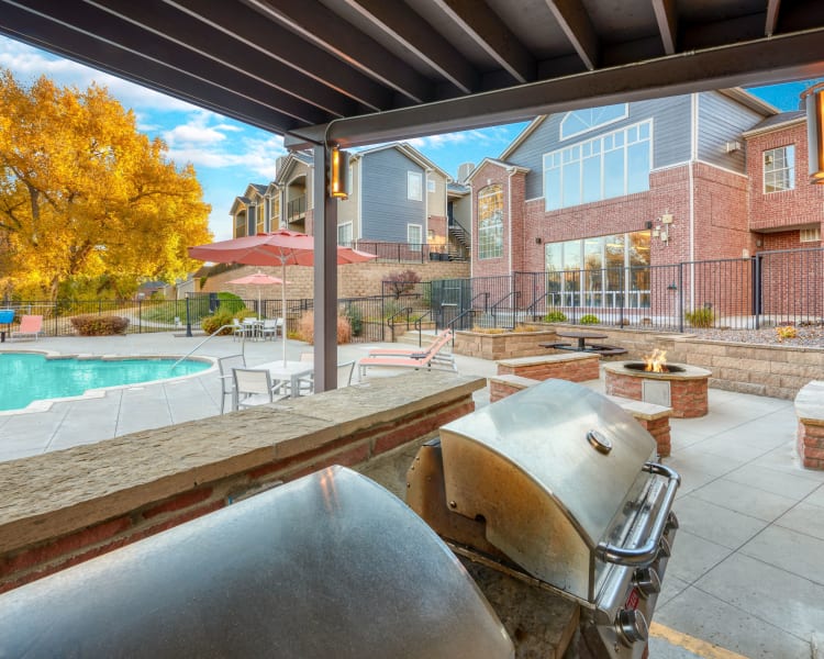 Click to see our amenities at The Crossings at Bear Creek Apartments in Lakewood, Colorado