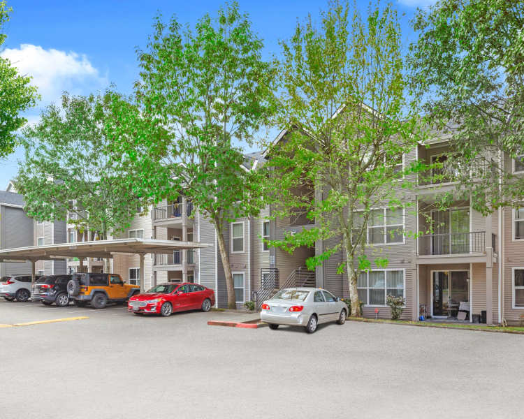 Click to see our photos at HighGrove Apartments in Everett, Washington