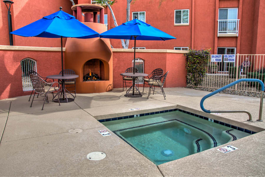 Spa near the pool at Casa Del Rio Senior Living in Peoria, Arizona