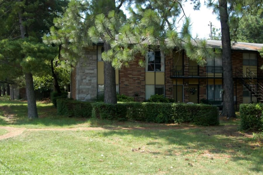 Exterior view of the housing at Mendenwood in Memphis, Tennessee