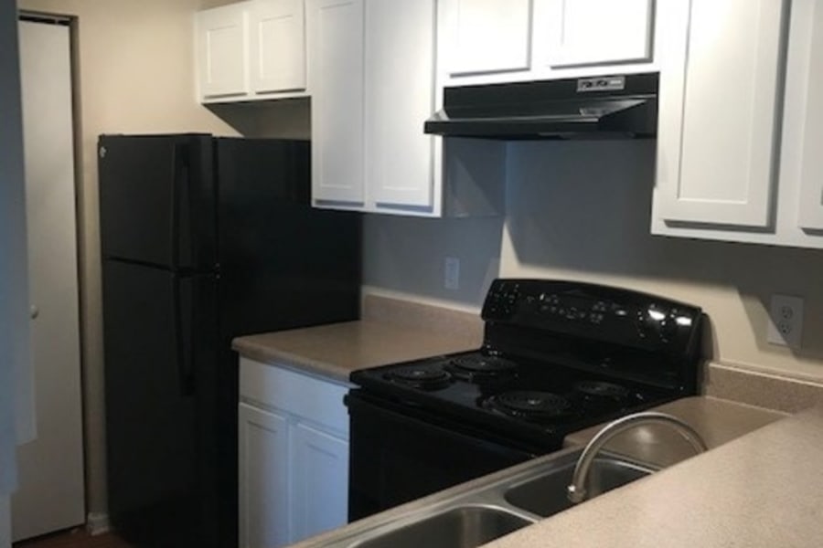 Apartment kitchen at Forest Pointe in Walterboro, South Carolina