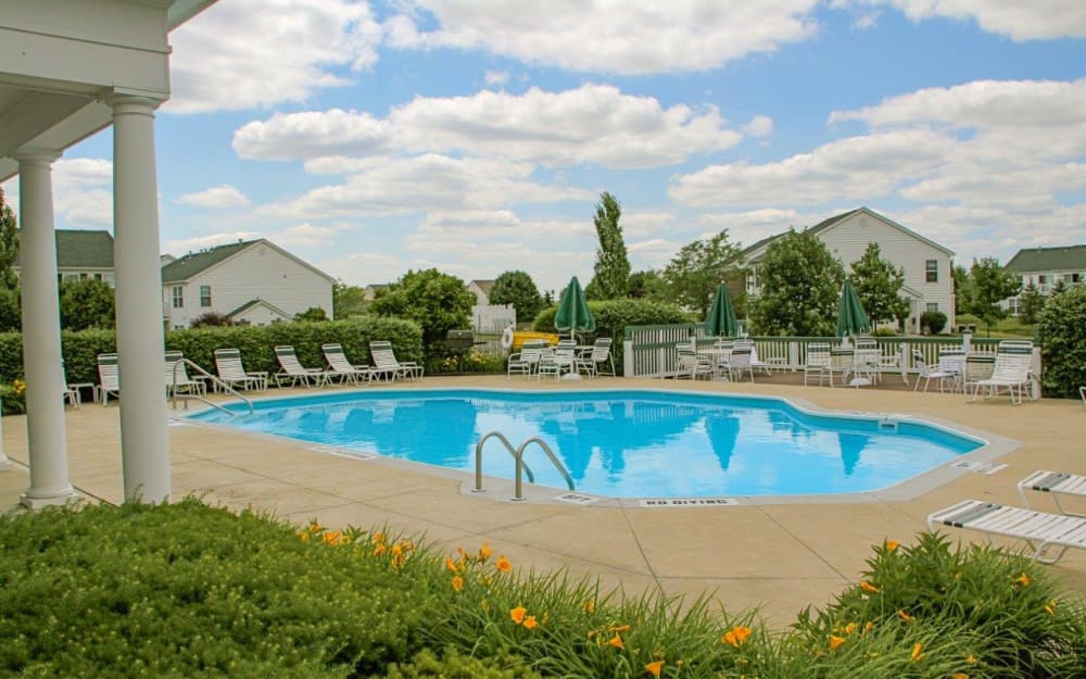 Rendering of residents swimming pool at Eastpointe Lakes Apartment and Townhomes in Blacklick, Ohio