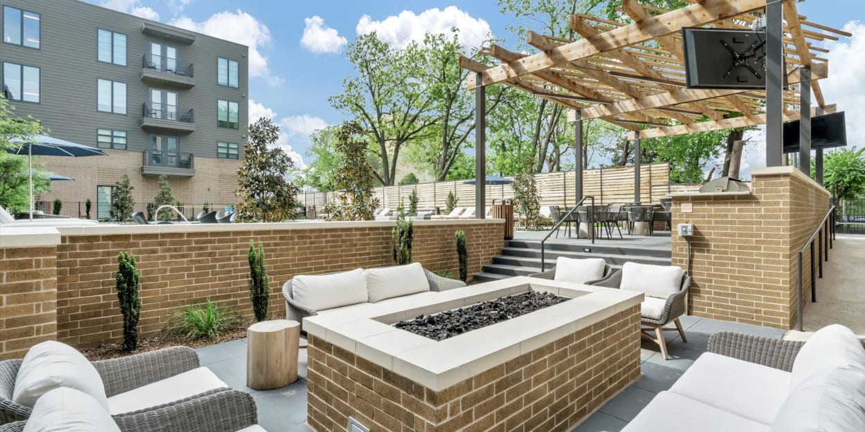 Outdoor firepit at Ross + Peak in Dallas, Texas