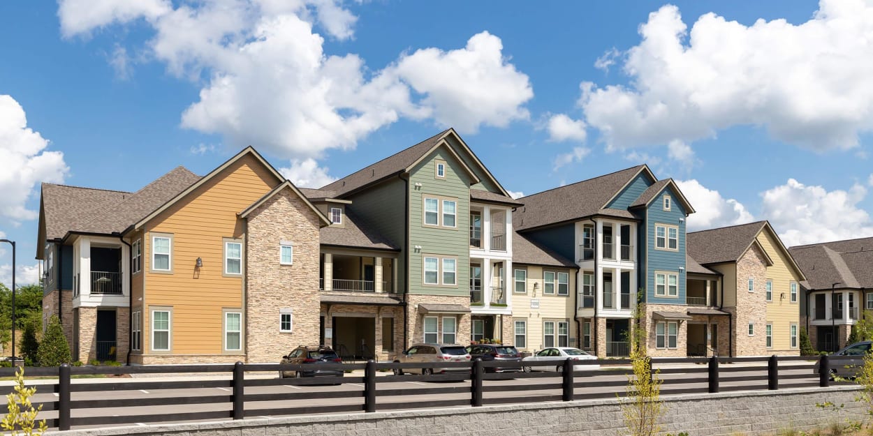 Apartments at Mandolin at Stream Valley in Franklin, Tennessee