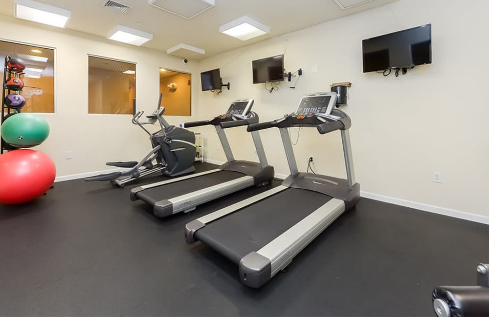 Fitness center at Cranford Crossing Apartment Homes in Cranford, New Jersey