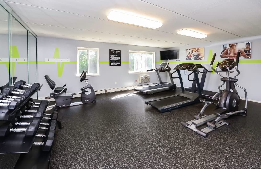 Fitness center at St. Andrews Commons Apartment Homes in Columbia, South Carolina.