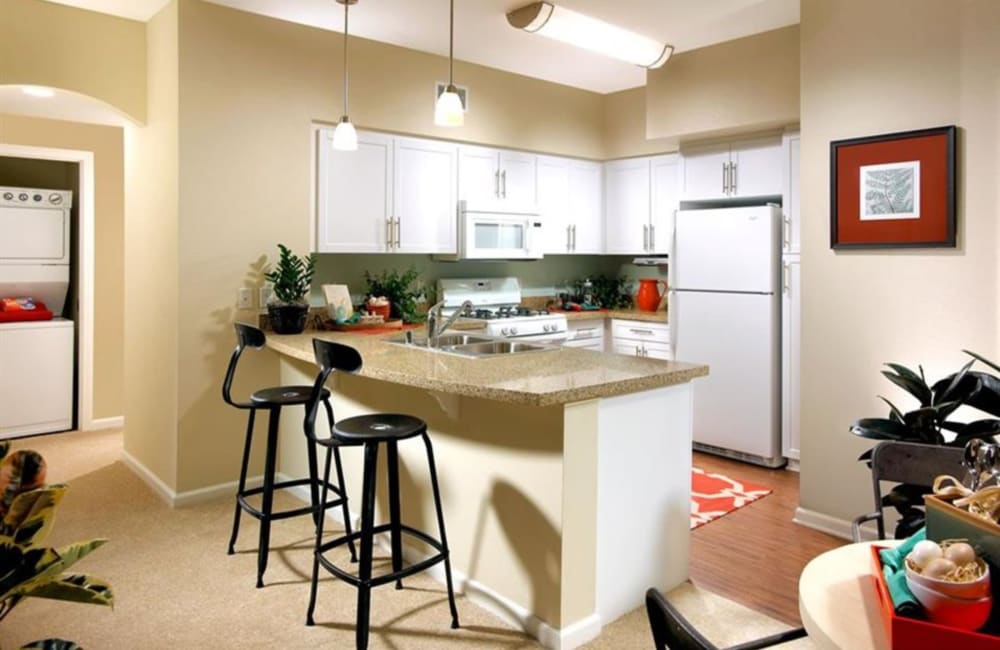 Modern Kitchen atArtisan at East Village Apartments apartment homes in Oxnard, California