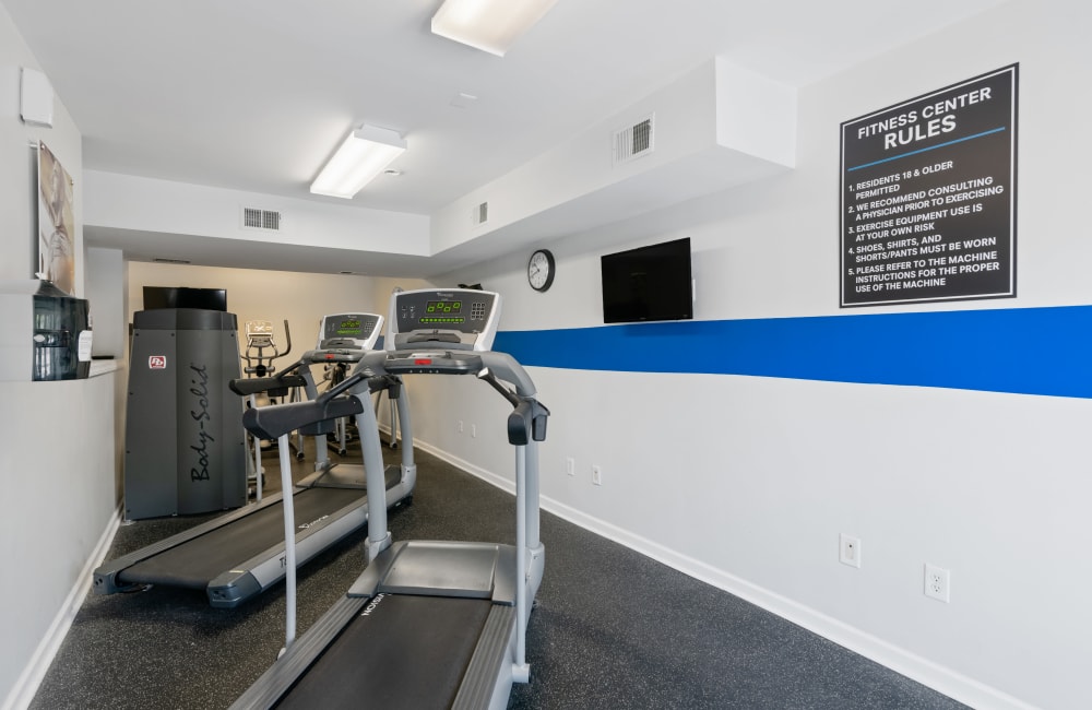 Mews at Annandale Townhomes offers a fitness center in Annandale, NJ