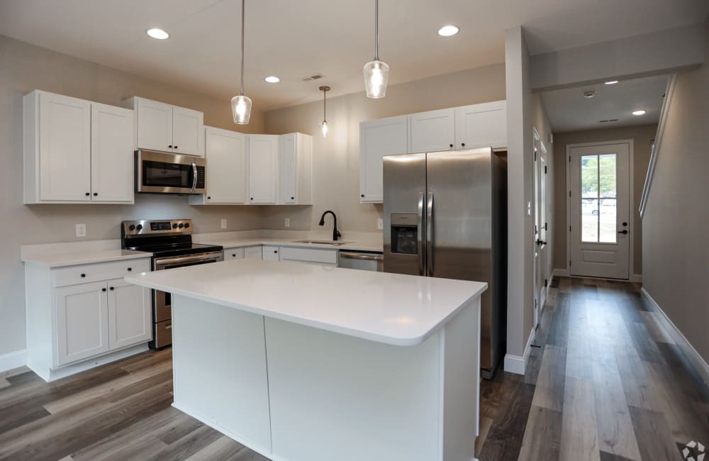 Large kitchen island at Pleasant Ridge Stables in Knoxville, Tennessee