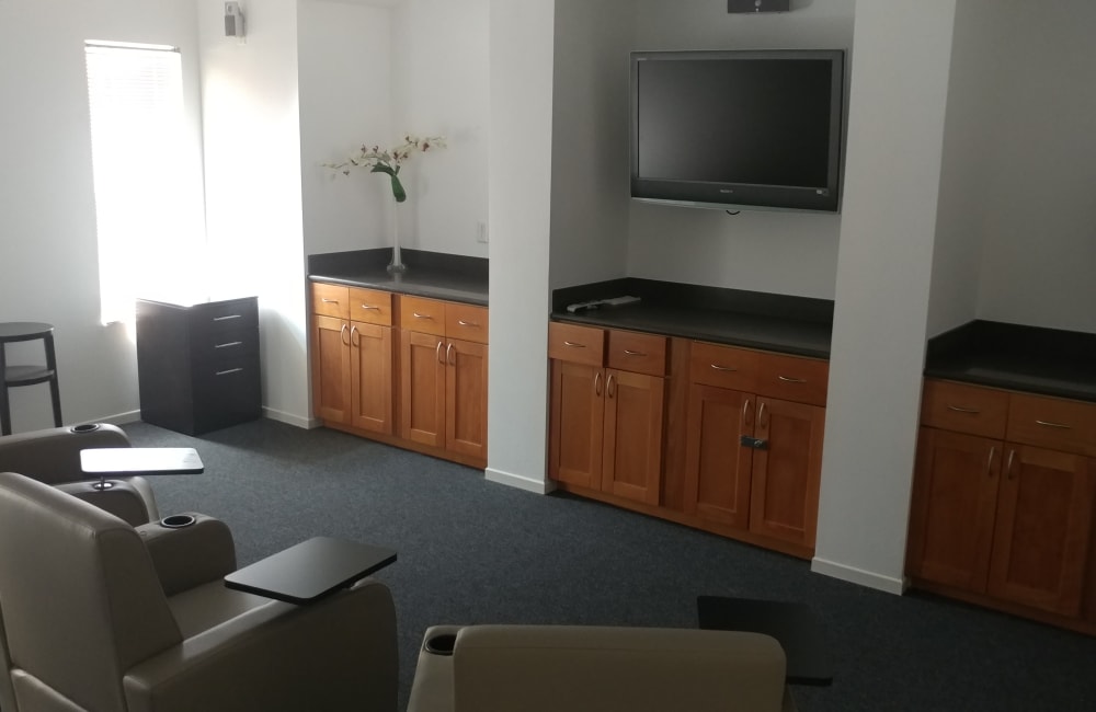 Resident lounge at Laguna Senior in Los Angeles, California