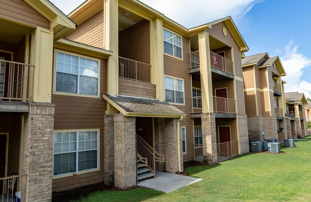 Exterior building with private balcony at Addison Place in Crestview, Florida