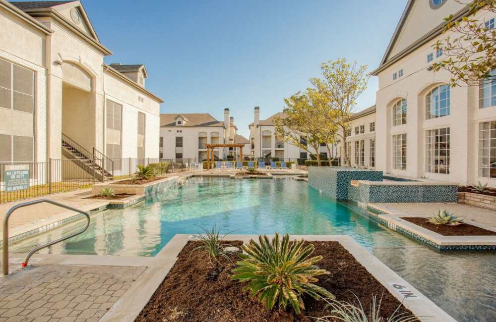 Swimming pool for residents at Verlaine on the Parkway in Dallas, Texas, 