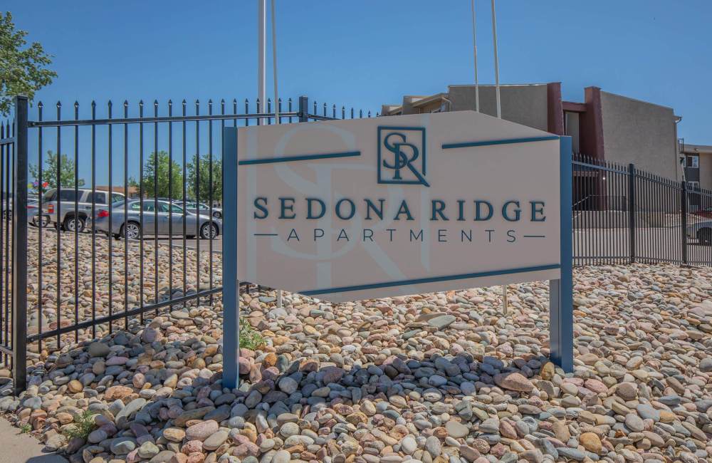 Monument sign at Sedona Ridge Apartments in Colorado Springs, Colorado