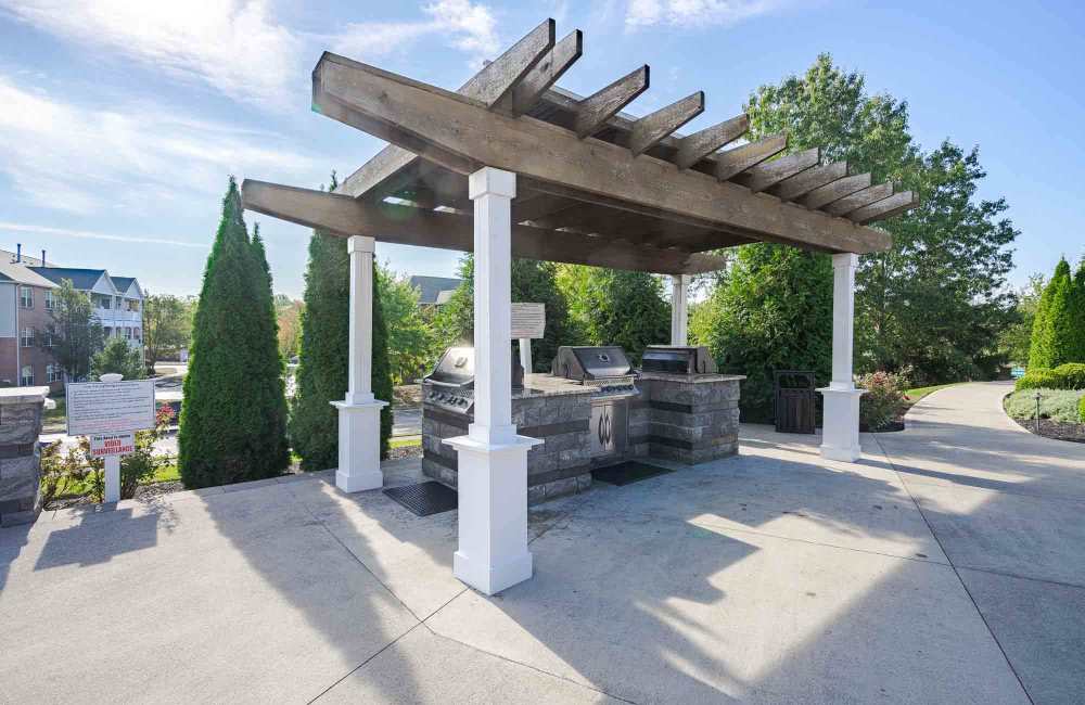 Grilling station at Charleston Pines Apartment Homes in Florence, Kentucky