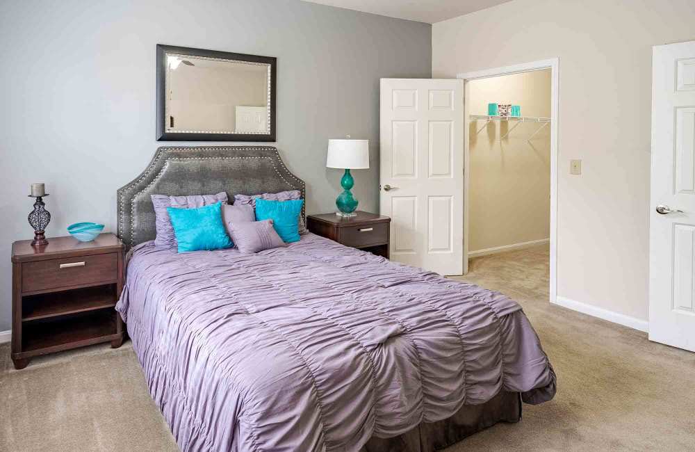 Bedroom at Aspen Pines Apartment Homes in Wilder, Kentucky