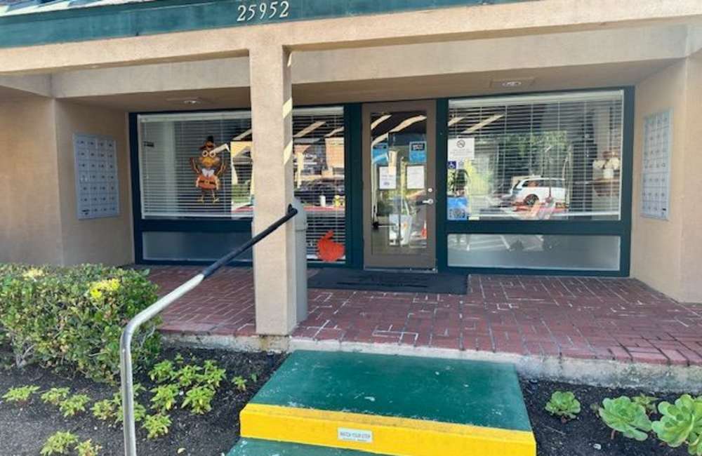 Exterior entrance at Rancho Niguel Apartments in Laguna Hills, California