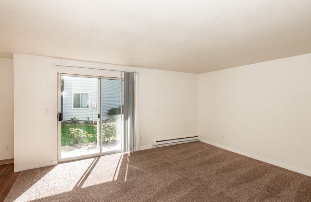 Bright living in Heron Hills Apartment Homes in Gresham, Oregon