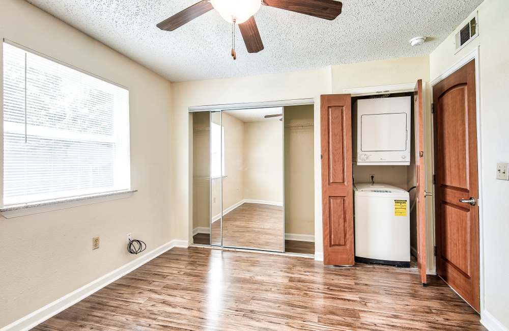 Bedroom with walk-in closet at Villas at Emerald Park in Gretna,Louisiana