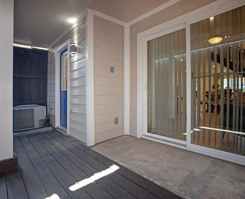 Townhomes in Houston, TX Roundhill Townhomes