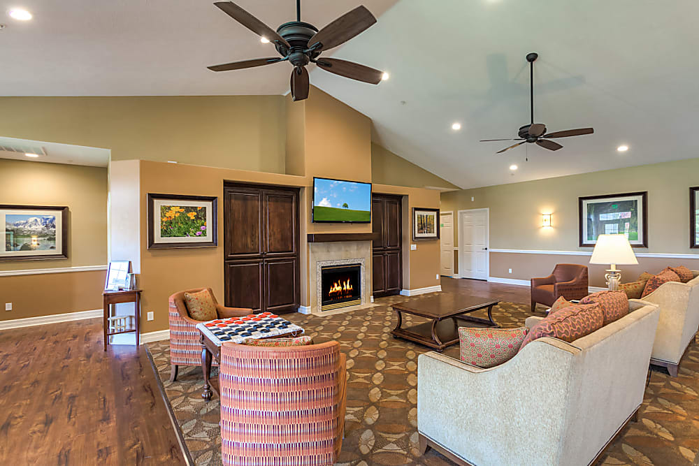 Lobby seating at Pacifica Senior Living Coeur d'Alene in Coeur d'Alene, Idaho