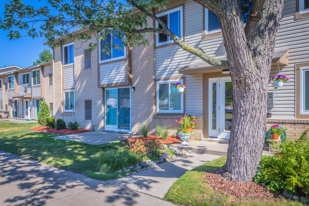 Chestnut Lake Apartment