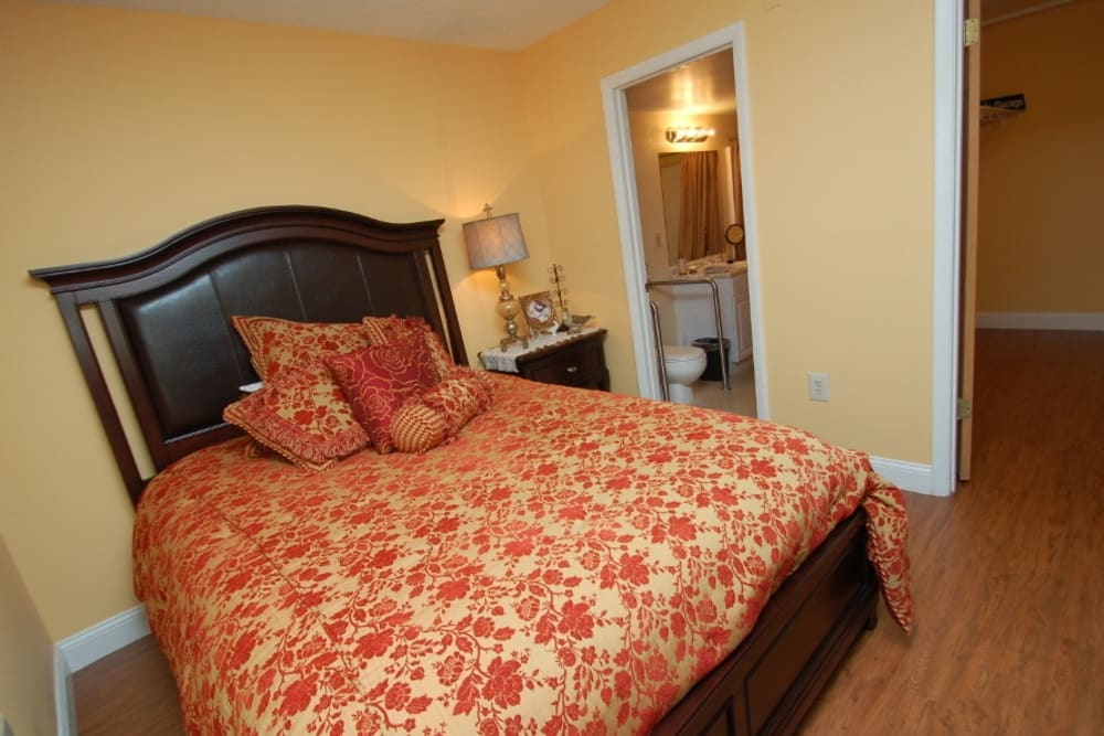 Bedroom model at Grand Villa of Altamonte Springs in Florida