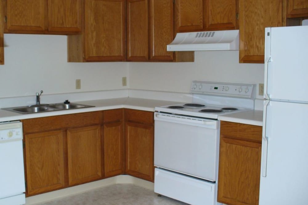 A kitchen with lots of cabinet space at Cranberry Pointe in Cranberry Township, Pennsylvania