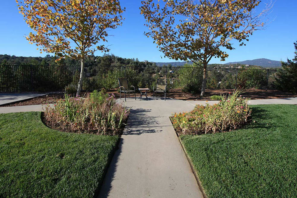 Outdoor walking area at Oak Terrace Memory Care in Soulsbyville, California