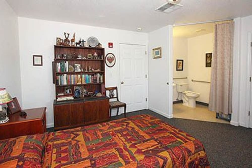 Model bedroom in residents apartment at Oak Terrace Memory Care in Soulsbyville, California
