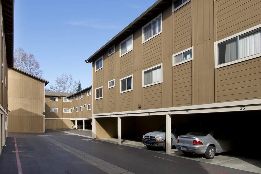 Photos of Shadow Oaks Apartment Homes in Cupertino, California