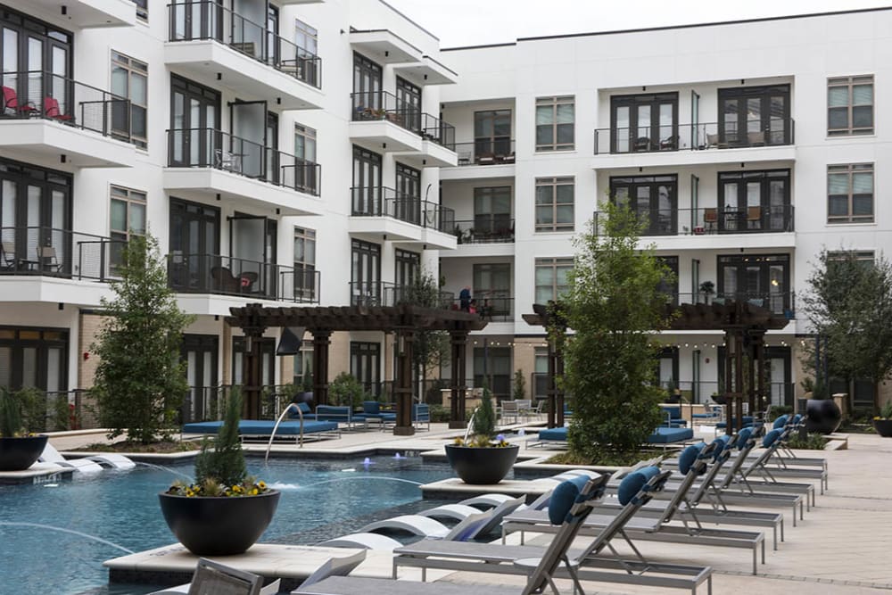 Photos of Anthem Cityline in Richardson, Texas