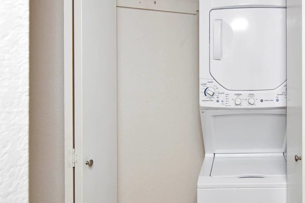 Apartments with a Washer/Dryer in Mountlake Terrace, Washington