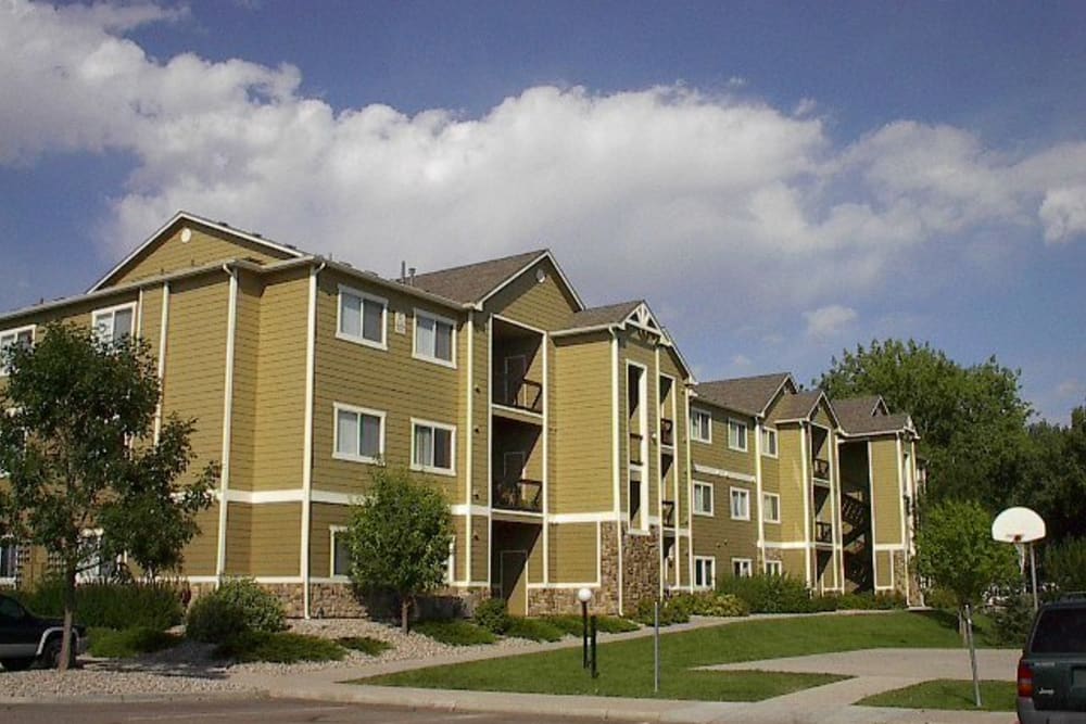 apartments and townhomes at Reserve at Centerra Apartment Townhomes in Loveland, Colorado
